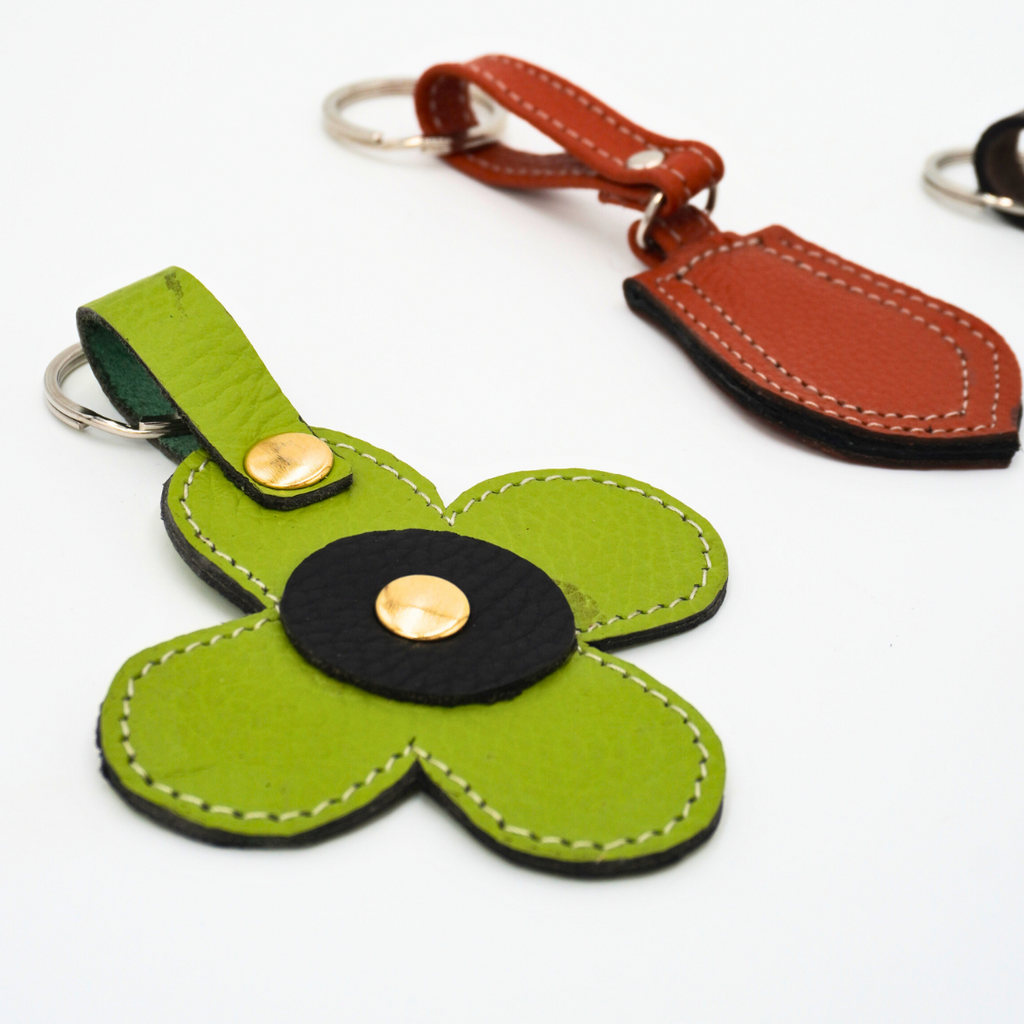 MINI LLAVEROS CUERO