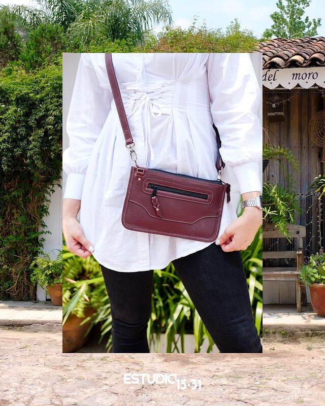 Clutch Flat Cuero Clásico