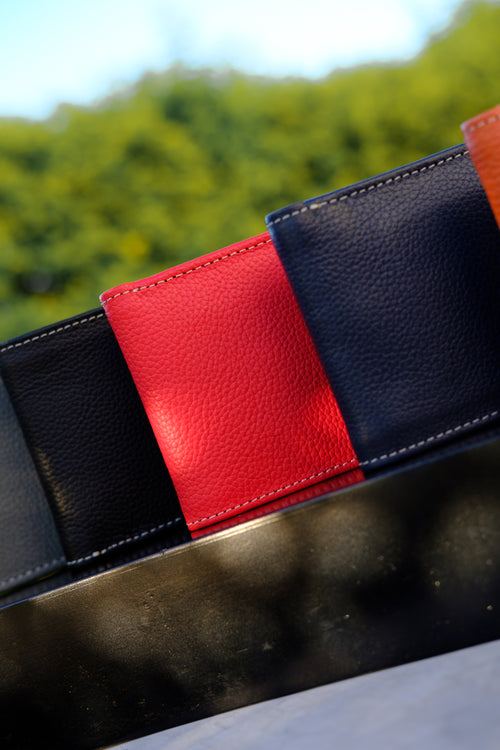 Billetera de Cuero Clásica