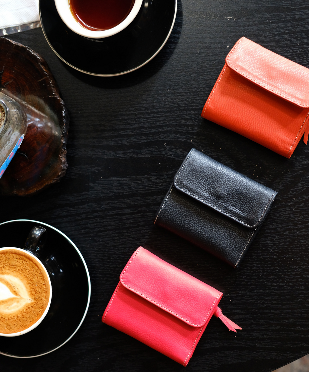 Monedero de Cuero Clásico