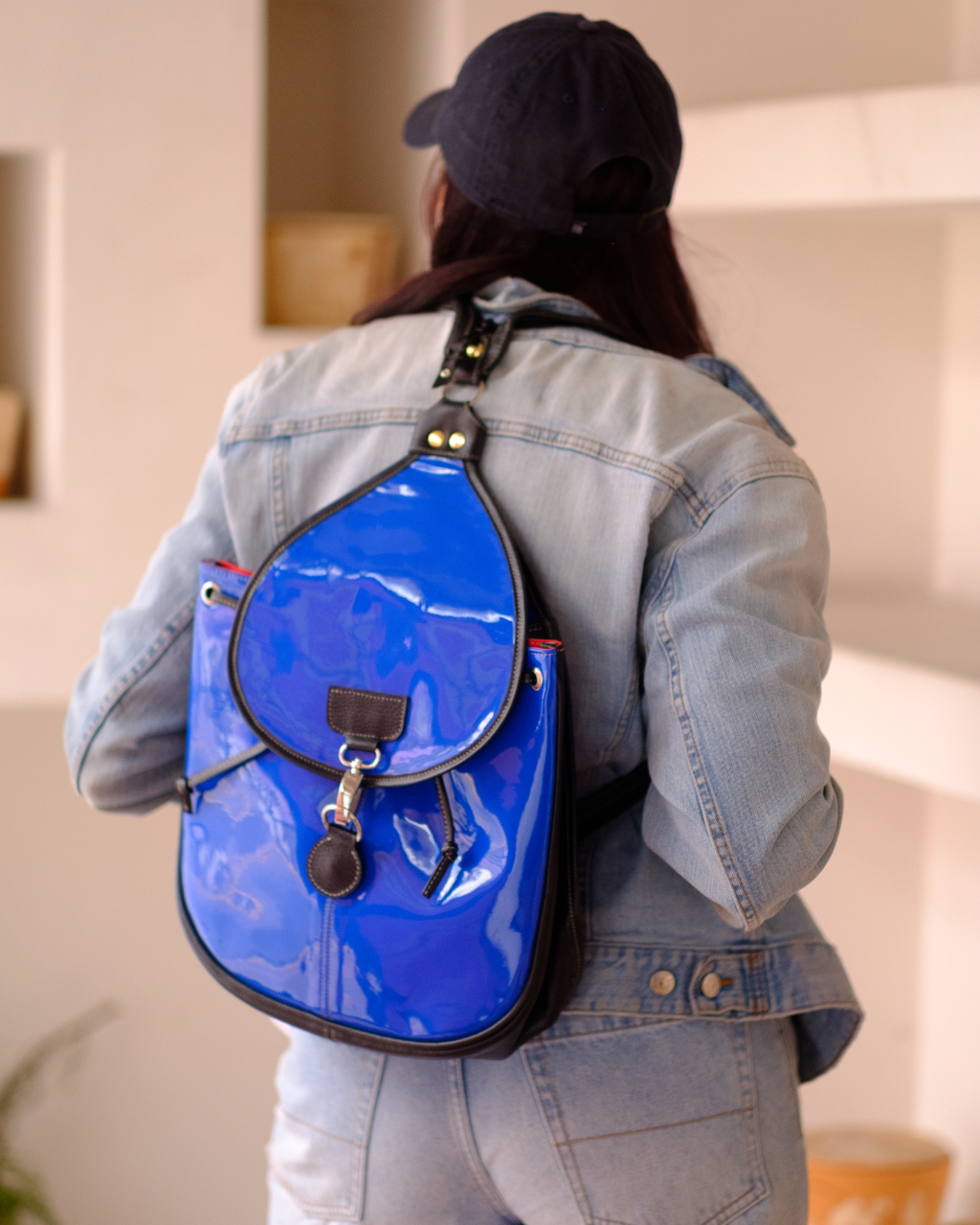 Mochila Colorbina Charol Eco, Descuento