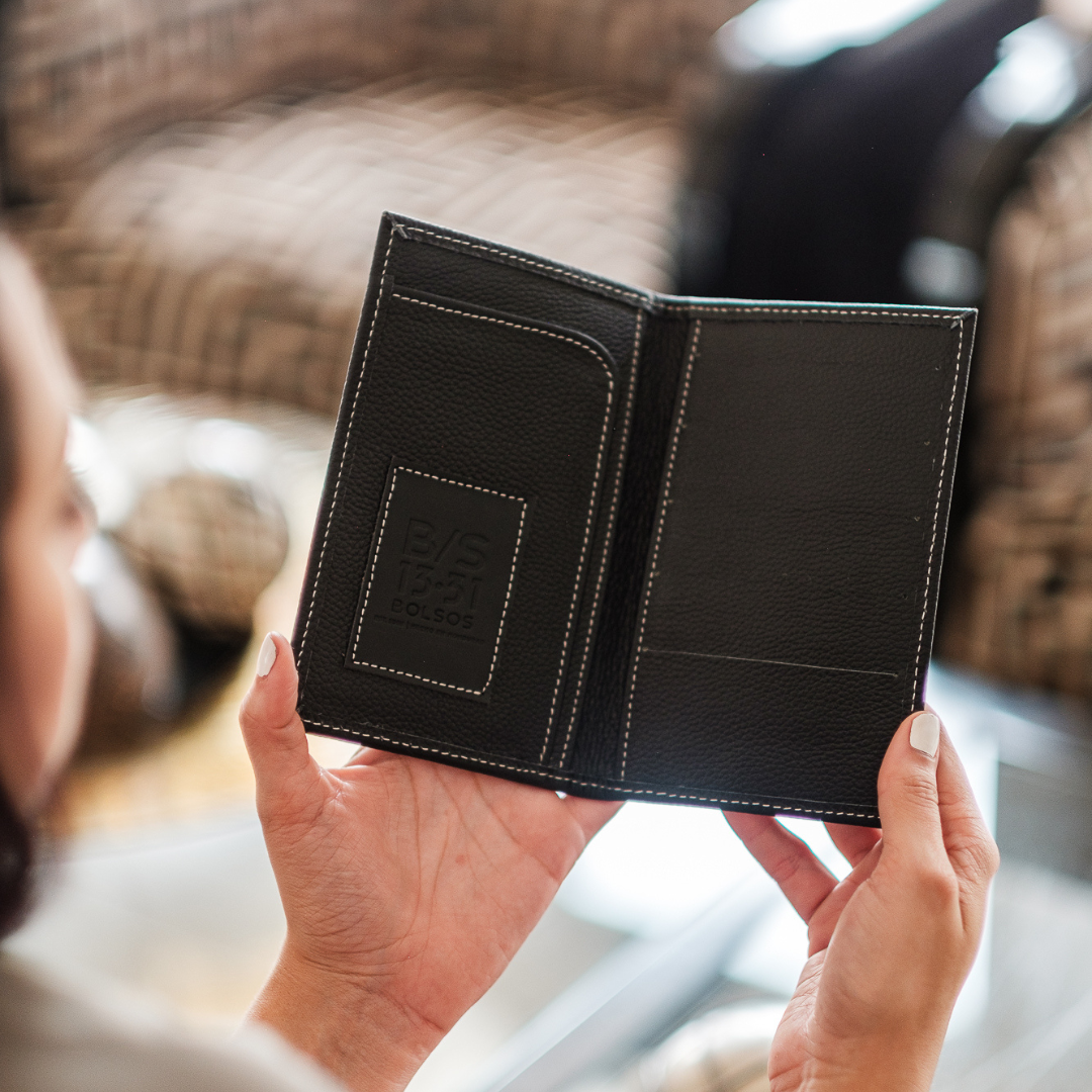 Pasaportera Clásico Cuero