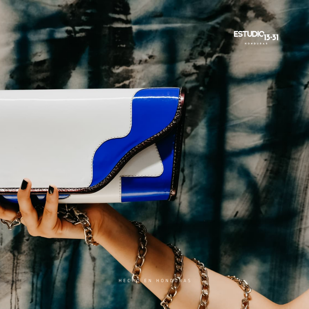 Clutch Baguette Charol Eco, Colección B/S Fragmenta