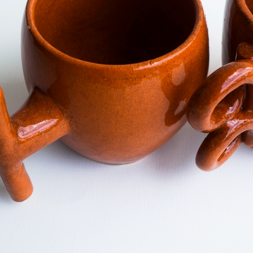 Set de Tazas Coleccionables por Pastor Sabillon