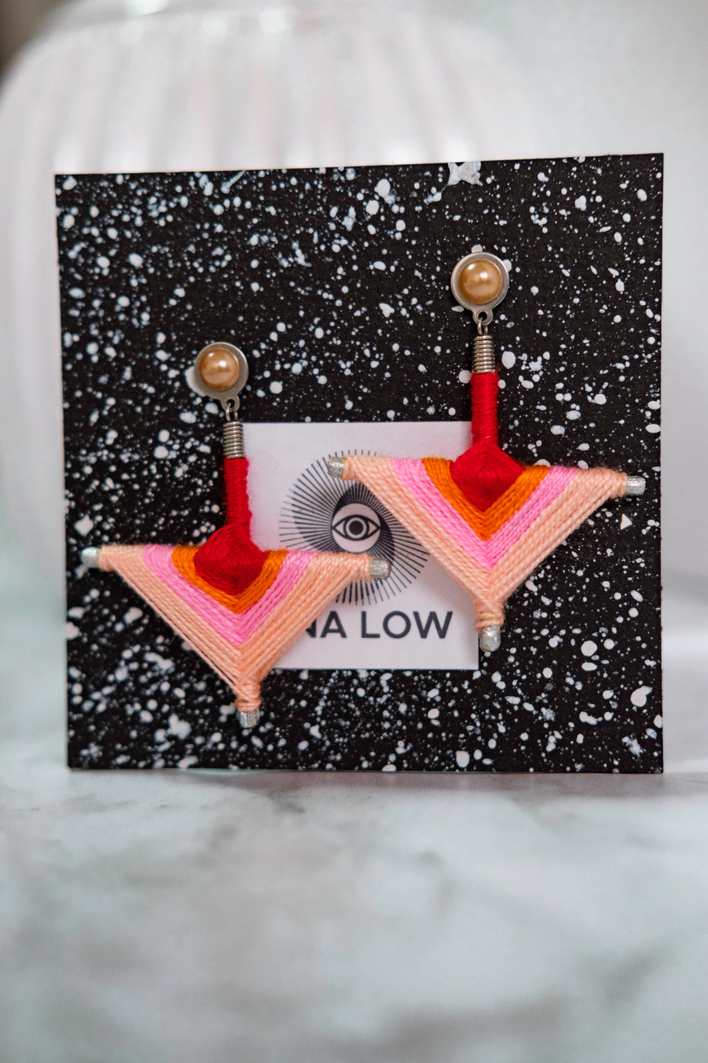 Aretes Joyería Experimental de la Colección ojo de Dios por ANA LOW