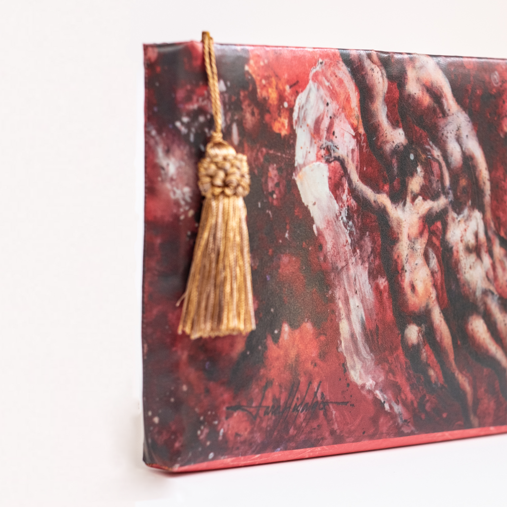 Clutch con arte de Armando Lara, SIGNOS DE ENLACE